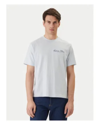 Tricou cu logo discret,