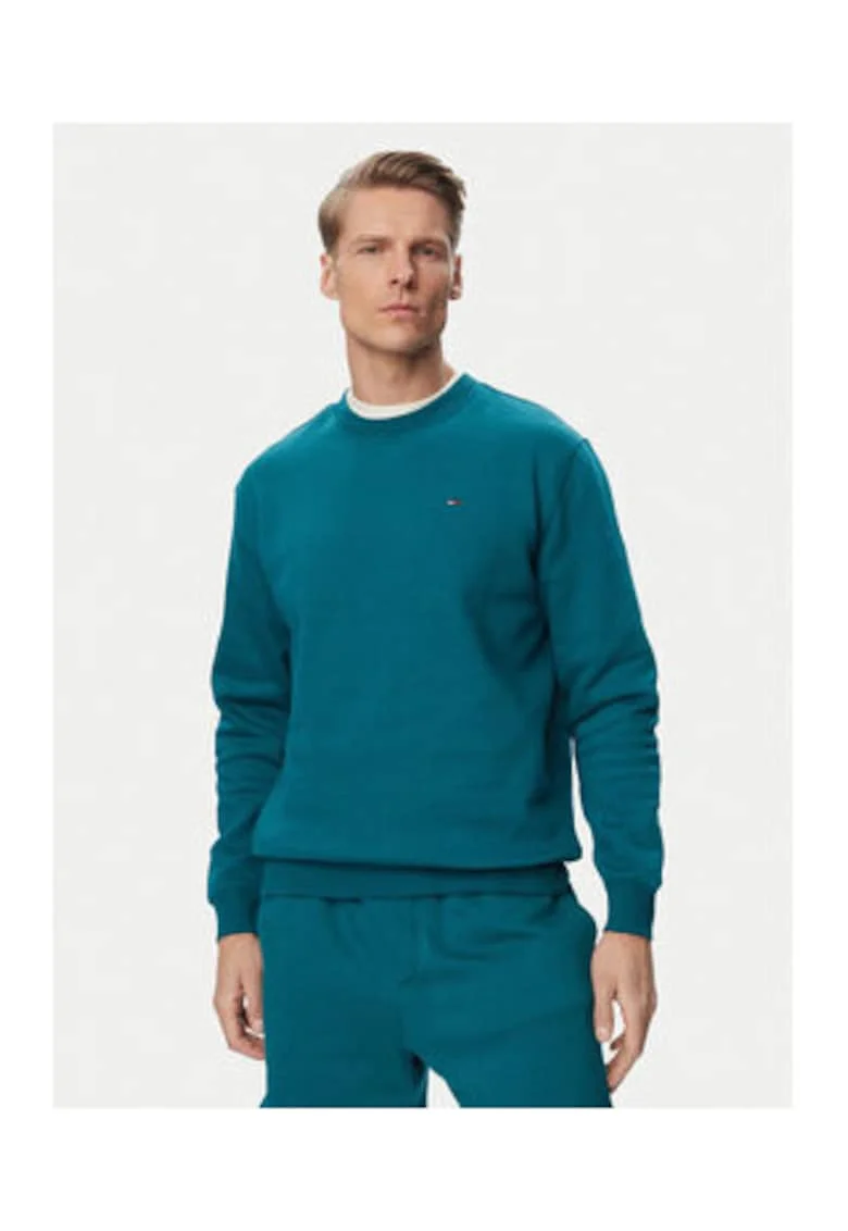 Bluza cu decolteu la baza gatului si maneci lungi