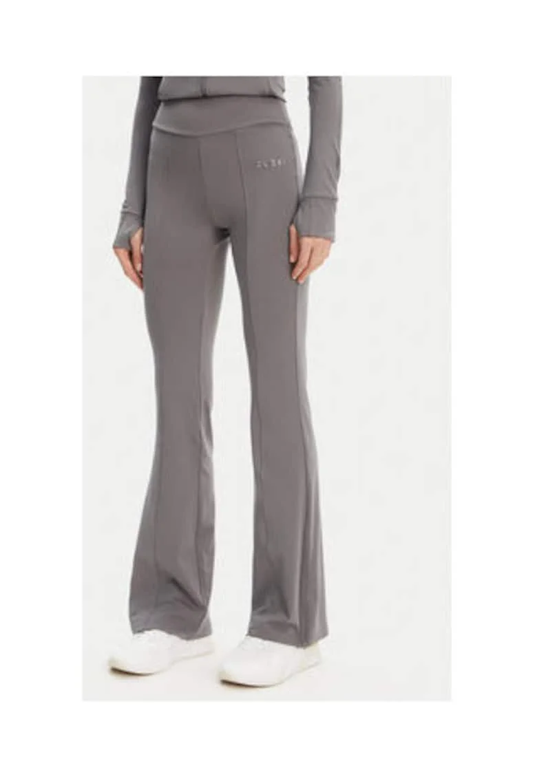 Pantaloni de trening cu croiala evazata, talie inalta si logo metalic discret