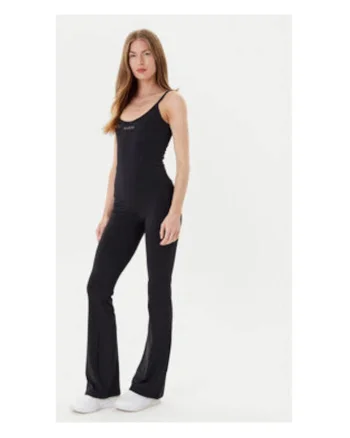 Salopeta lunga slim fit cu bretele inguste, decolteu rotund si logo metalic