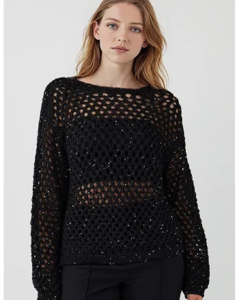 Pulover cu perforatii si decolteu barcuta, Negru