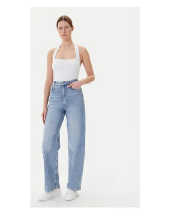 Top din amestesc de modal, cu decolteu halter, Alb