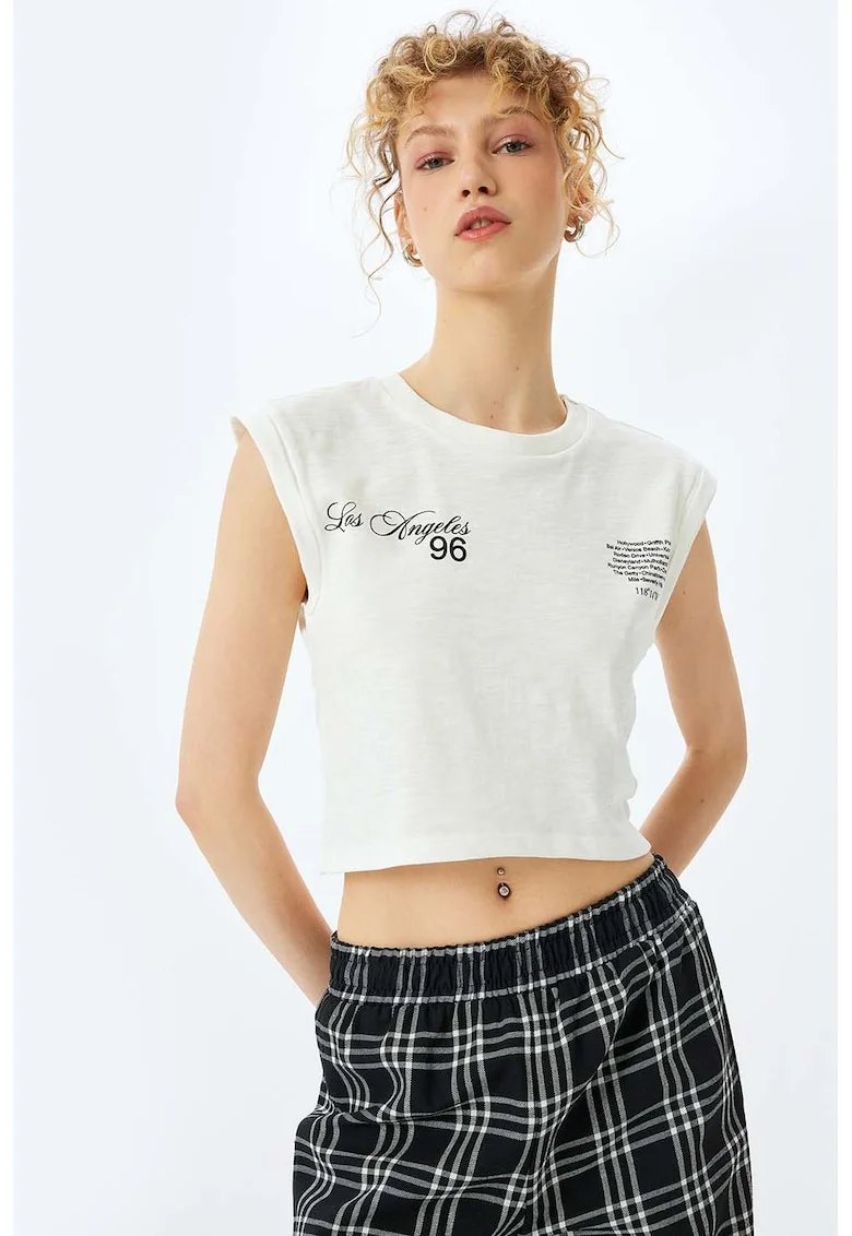 Tricou crop cu imprimeu text, Alb murdar