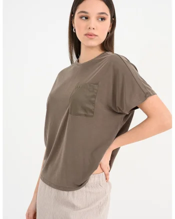 Tricou din amestec de modal cu buzunar pe piept Free Life, Kaki inchis