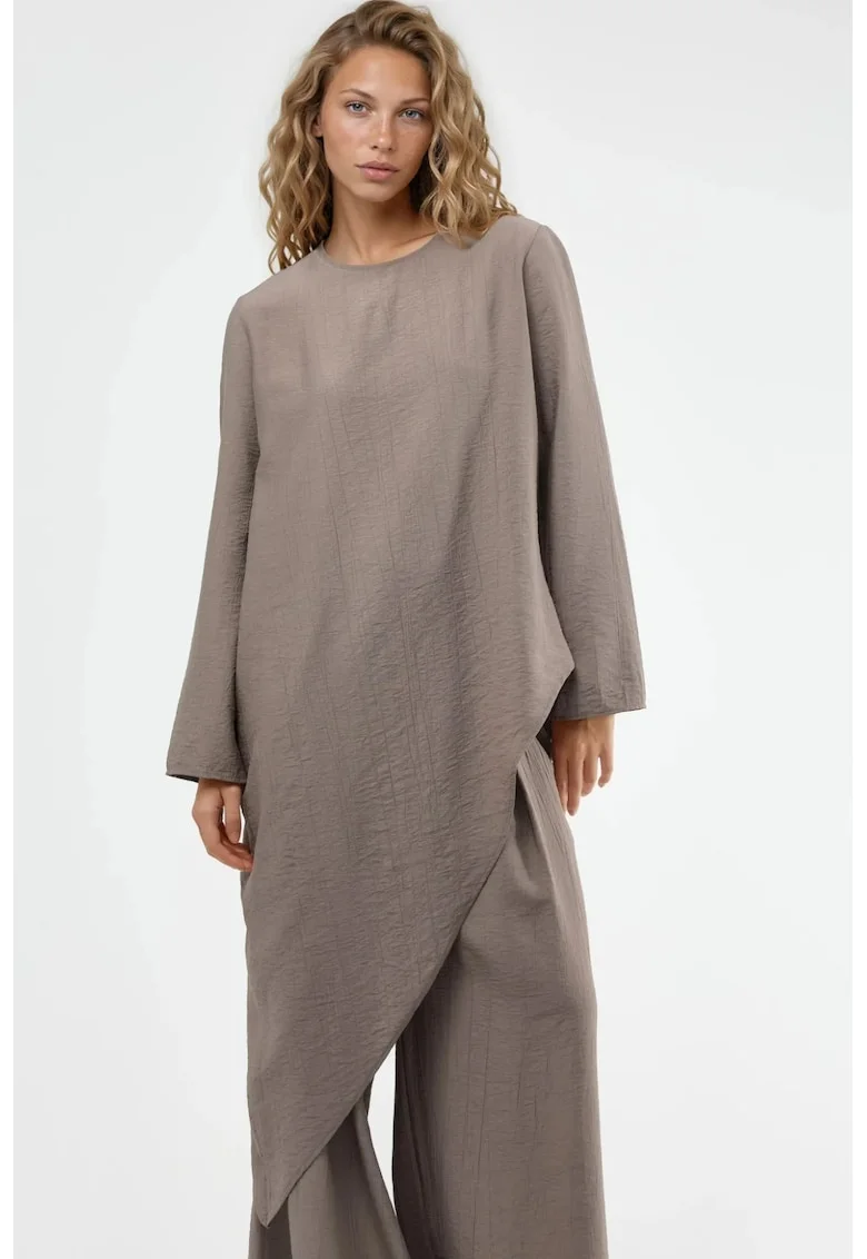Bluza dama  tunica texturata cu nasturi, maneca lunga, maro nuc, poliester