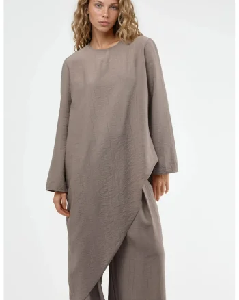 Bluza dama  tunica texturata cu nasturi, maneca lunga, maro nuc, poliester