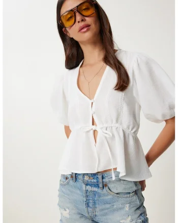 Bluza dama, Happiness Istanbul, decolteu in V, maneca scurta, dantela, Ivory Natural, poliester