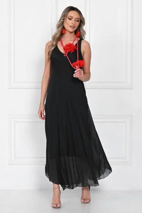 Colier lung, rosu mat cu doua flori din organza