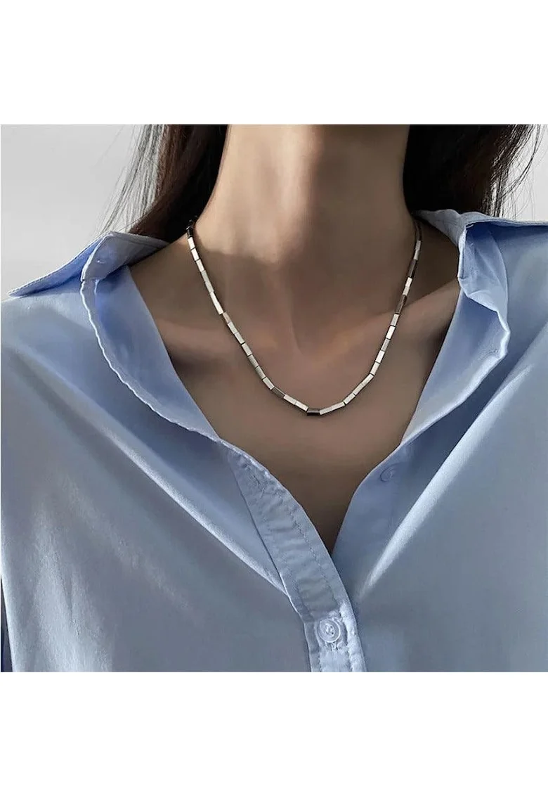 Colier argintiu, din otel inoxidabil, cu piese geometrice, suflat cu aur 18k, Amilia C1