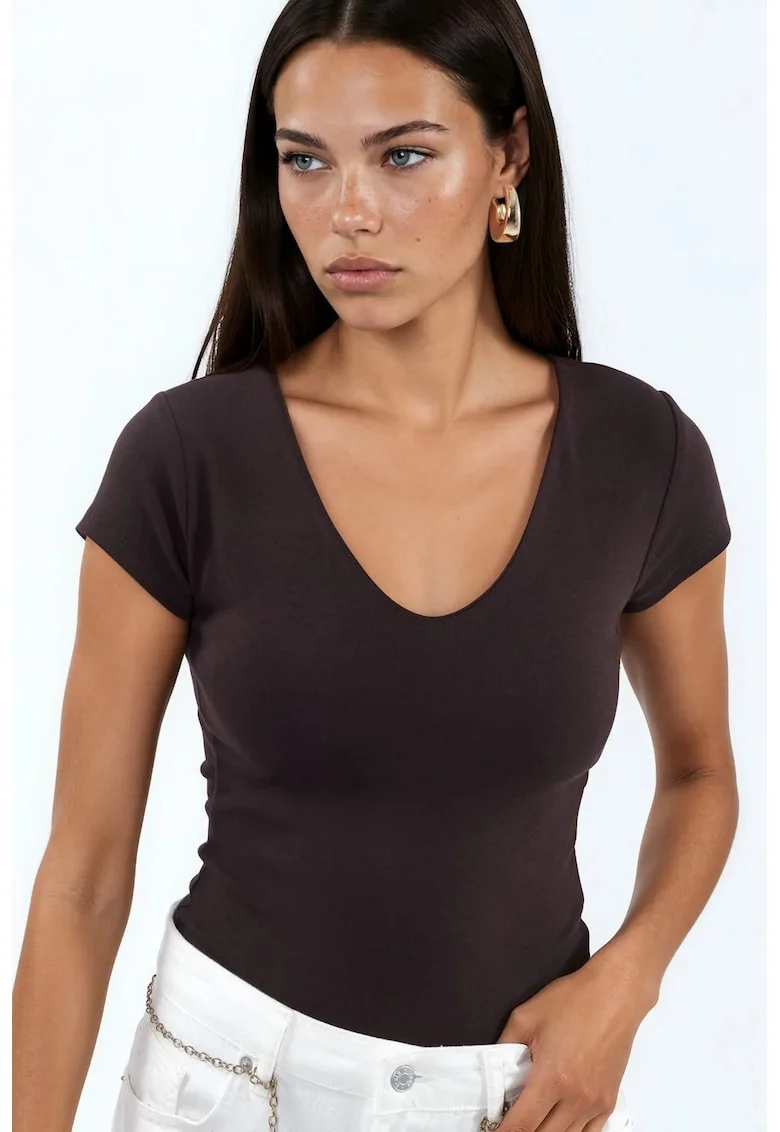 Tricou dama  regular fit, decolteu in V, maro cafea, amestec modal si bumbac