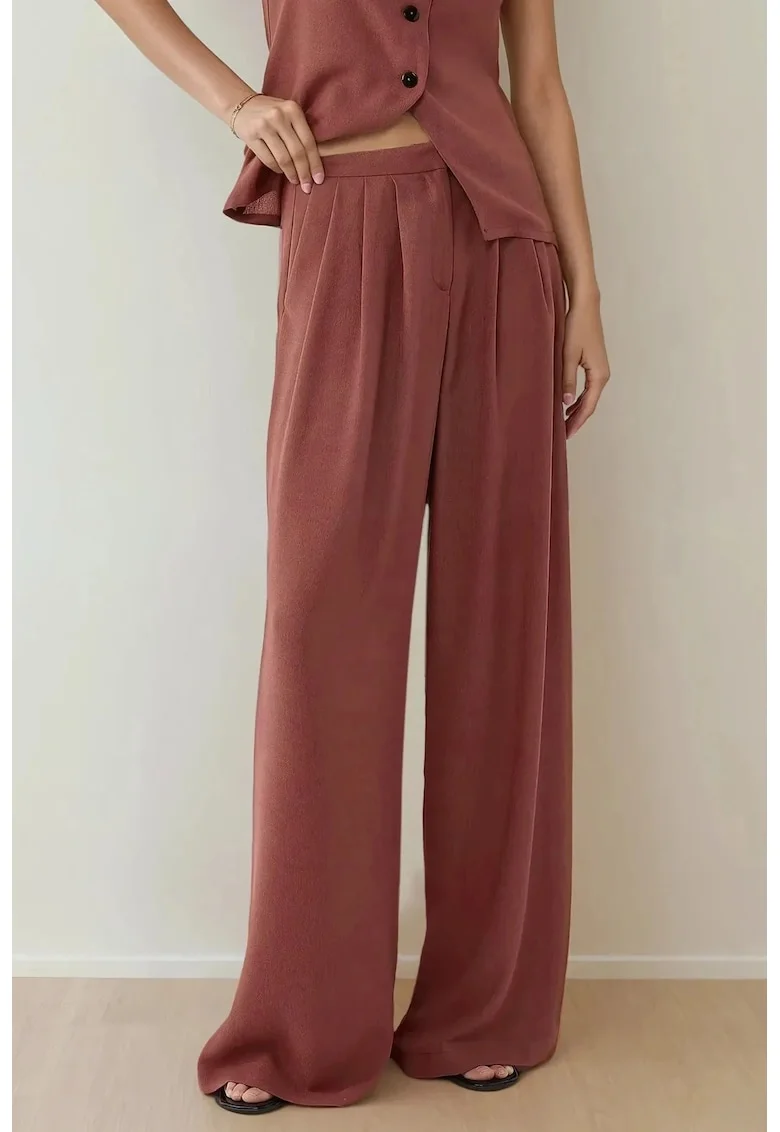 Pantaloni dama,  palazzo, plisati, culoare maro, material textil