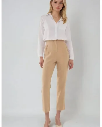 Pantaloni capri slim fit