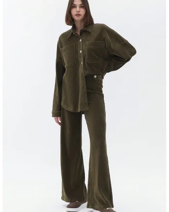 Pantaloni reiati evazati, Verde masliniu