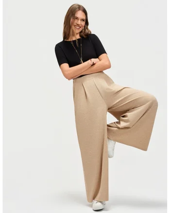 Pantaloni culotte cu model uni si pliuri frontale, Maro camel