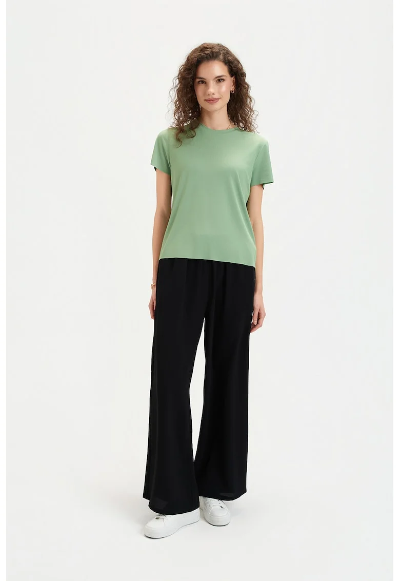 Tricou slim-fit cu decolteu la baza gatului, Verde menta