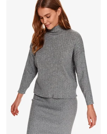 Pulover cu striatii si model uni