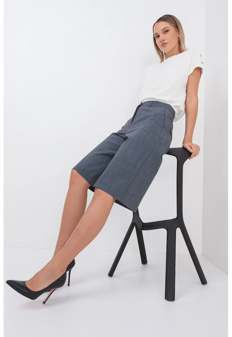 Pantaloni scurti din amestec de lana cu croiala ampla, Gri melange