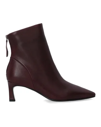 Botine din piele cu varf ascutit