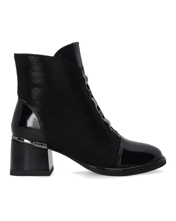 Botine din piele intoarsa si lacuita