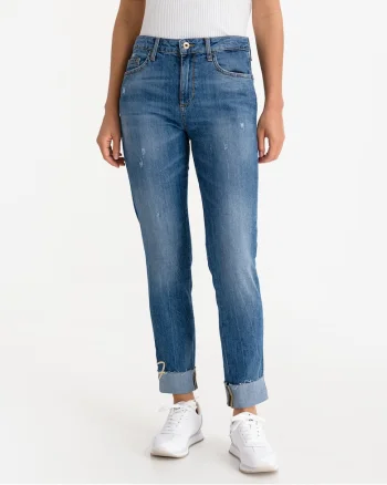 Blugi crop cu terminatie rasucita,