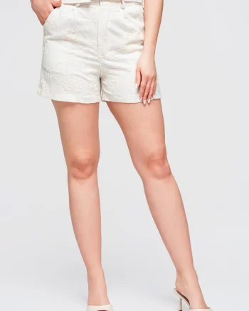 Pantaloni scurti dama slim fit cu broderie talie clasica OW-ST-E0020, Ecru