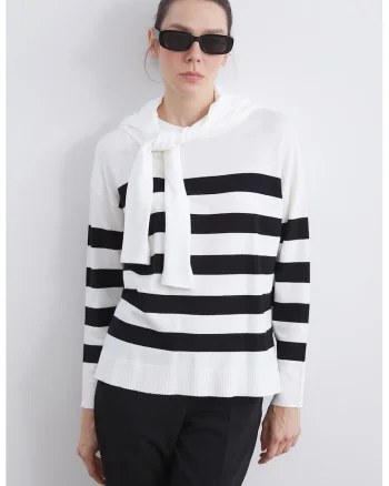 Pulover supradimensionat cu model in dungi, Alb/Albastru ultramarin