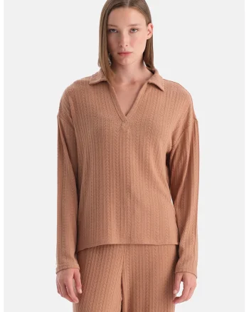 Bluza cu decolteu in V, Caramel