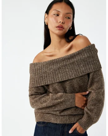 Pulover regular-fit cu decolteu pe umeri, Maro