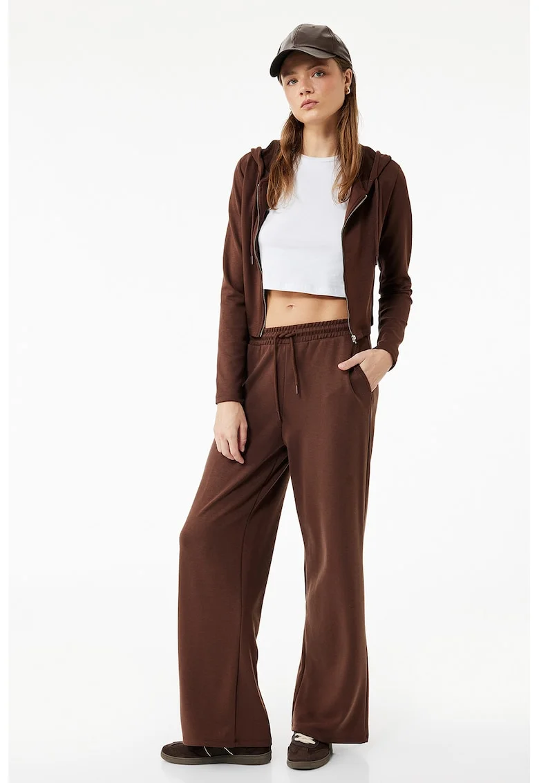 Pantaloni de trening cu buzunare laterale si croiala dreapta, Maro