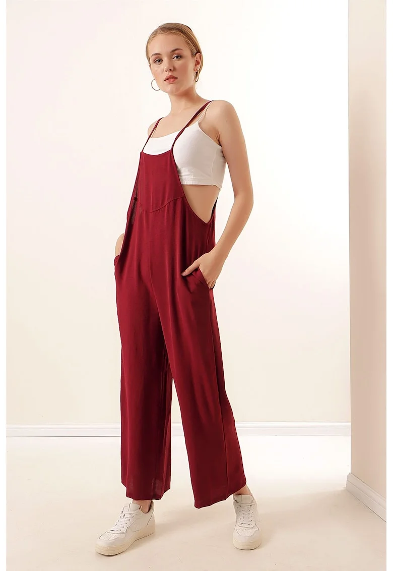 Salopeta dama HiCCUP, croiala relaxata, picior larg, visiniu, textil