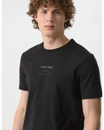 Tricou cu decolteu la baza gatului si imprimeu logo, Negru