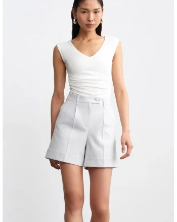 Pantaloni scurti dama,  talie inalta, croiala regular, alb prafuit, poplin