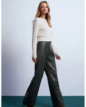 Pantaloni dama,  talie inalta, croiala larga, verde padure, imitatie de piele,
