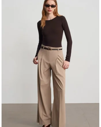 Pantaloni dama,  cu talie inalta, largi, bej natural, din crep