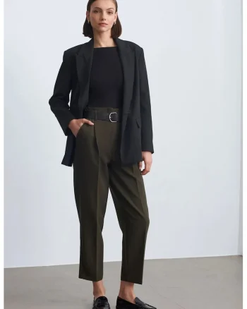 Pantaloni dama,  talie inalta, croiala dreapta, verde masliniu, crep