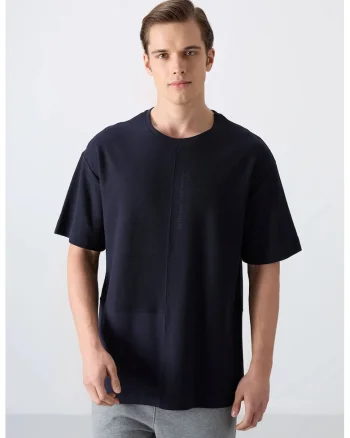 Tricou  supradimensionat, bumbac, albastru marin, cu guler rotund si buzunar