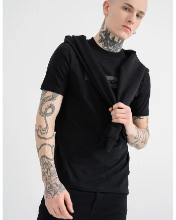 Tricou cu decolteu la baza gatului si logo, Negru