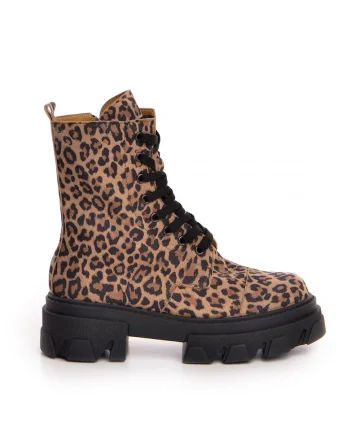 Bocanci din piele intoarsa, cu animal print Expedition