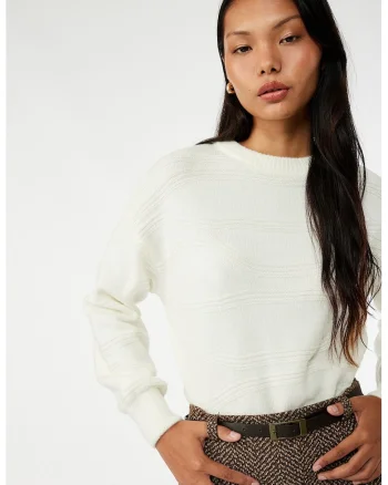Pulover uni cu decolteu la baza agatului, Alb fildes