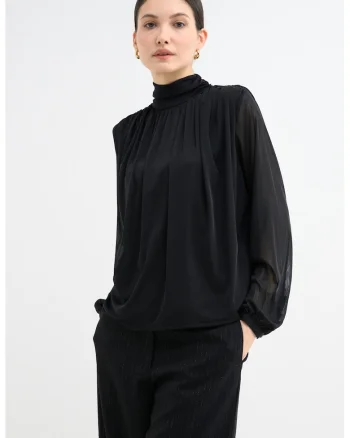Bluza vaporoasa cu guler inalt, Negru