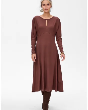 Rochie evazata cu maneca lunga