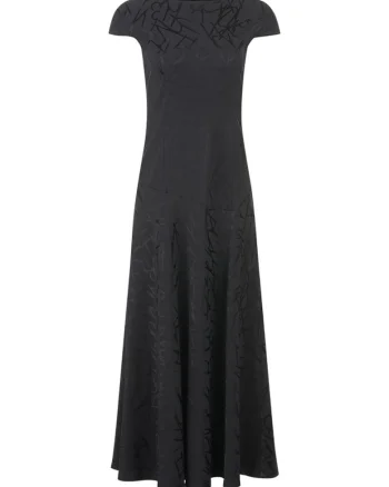 Rochie lunga cu decolteu rotund