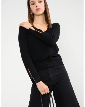 Pulover cu decolteu patrat, Negru