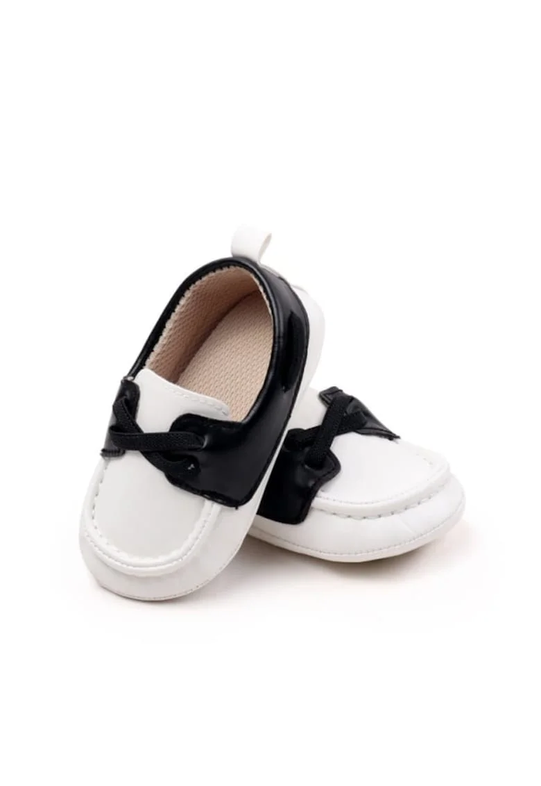 Pantofi tip mocasini  Model AL 18870, Pentru bebelusi, Piele ecologica, Baieti, Alb cu negru, Alb/Negru