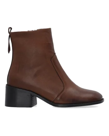 Botine din piele cu varful ascutit
