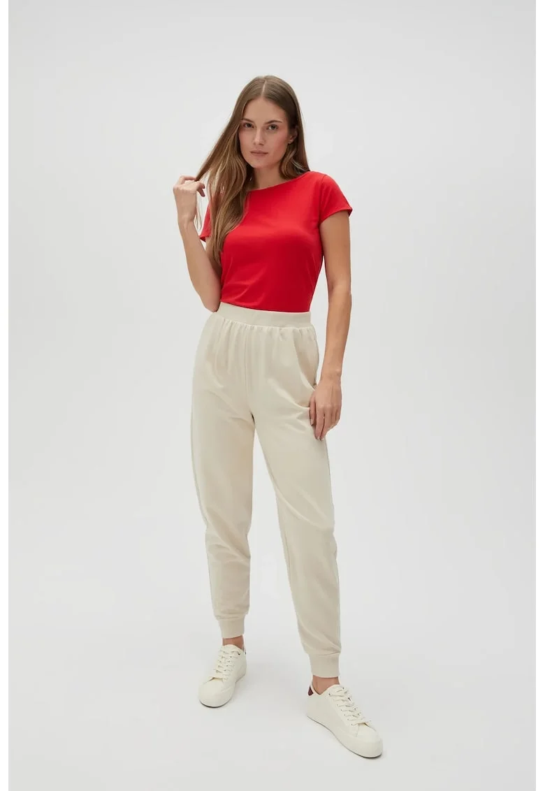 Pantaloni de trening bej pentru femei - 65875, Bej