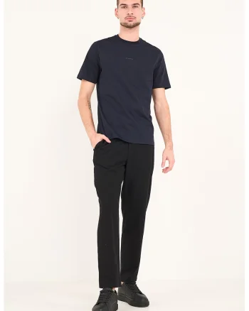 Pantaloni chino drepti, Negru