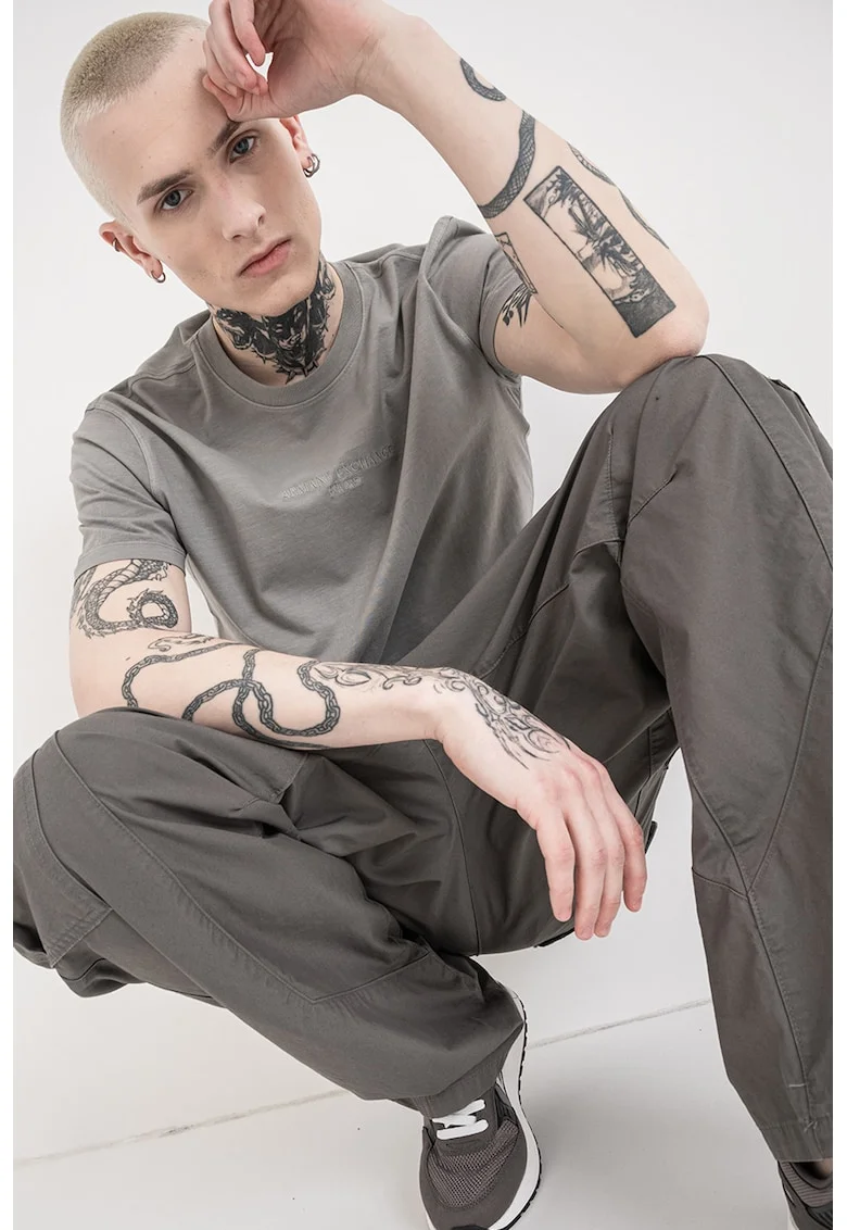Tricou din bumbac cu decolteu la baza gatului si logo brodat, Gri cenusiu
