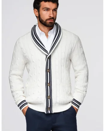 Cardigan cu nasturi si model torsade, Alb/Bleumarin
