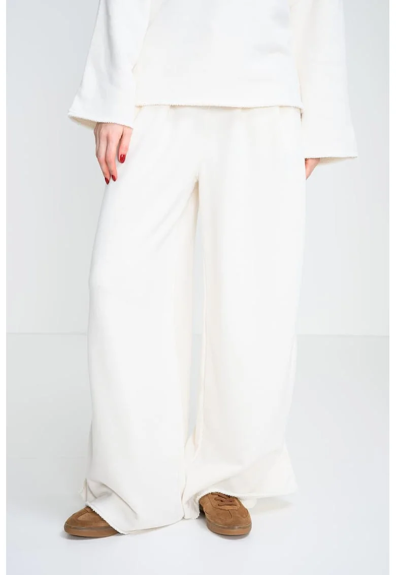 Pantaloni de trening cu croiala relaxed-fit si snur, Alb fildes